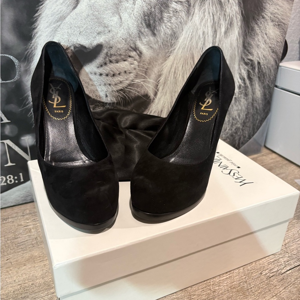 Yves Saint Laurent Classic Black Heels